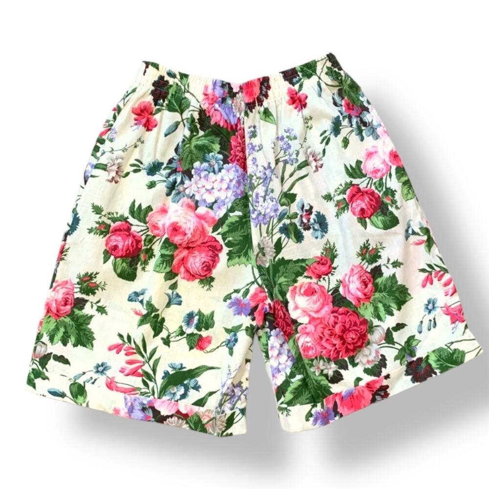 Vintage Floral Women's Shorts - Multicolor